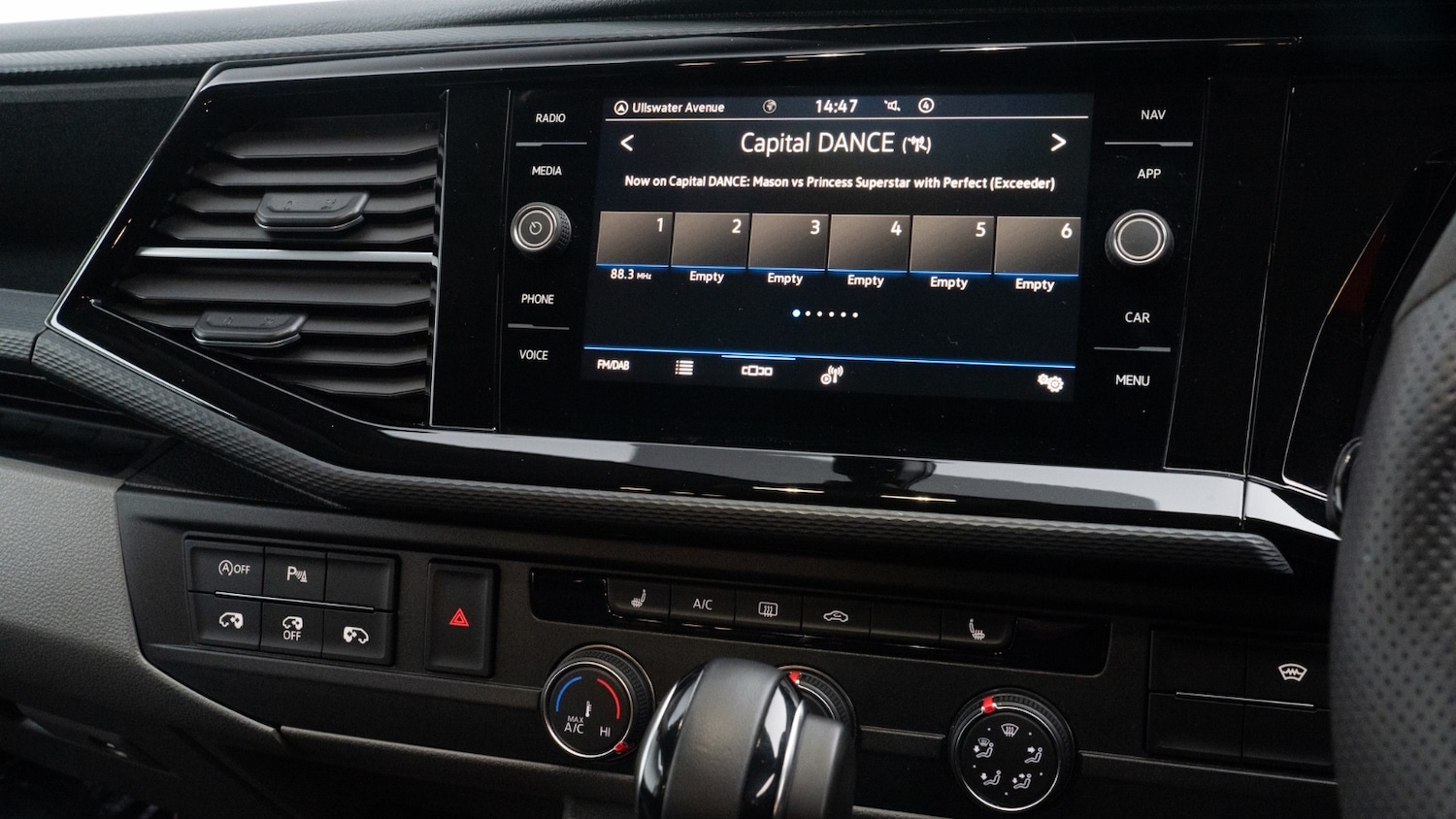 Used Volkswagen Transporter 2023 for sale - 77678835: Photo 22