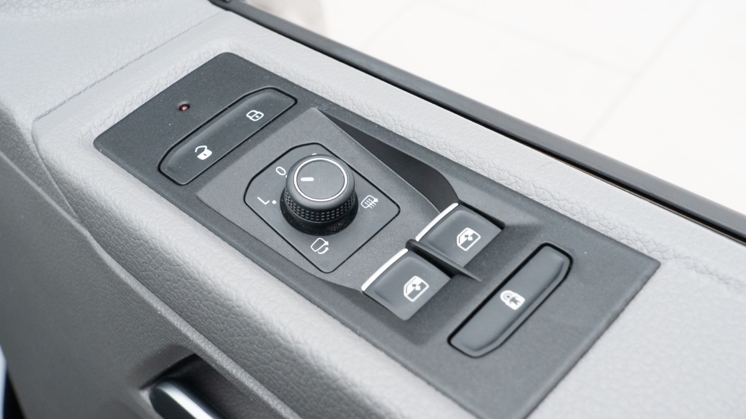 Used Volkswagen Transporter 2023 for sale - 77678835: Photo 29