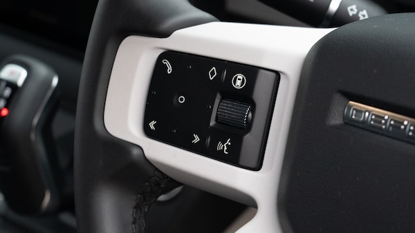 Used Land Rover Defender 2025 for sale - 75828878: Photo 16