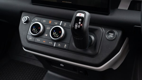 Used Land Rover Defender 2025 for sale - 75828878: Photo 18