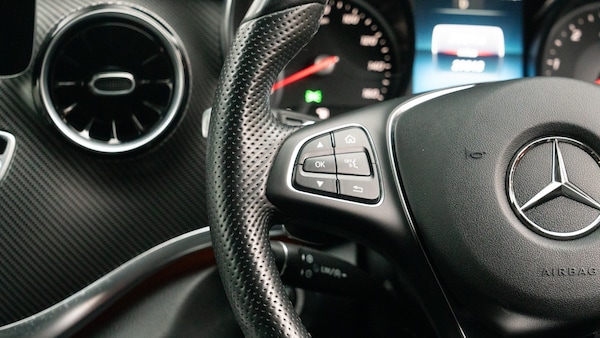 Used Mercedes-Benz V-Class 2023 for sale - 76289956: Photo 12