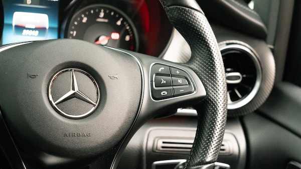Used Mercedes-Benz V-Class 2023 for sale - 76289956: Photo 13
