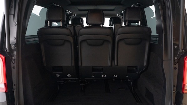 Used Mercedes-Benz V-Class 2023 for sale - 76289956: Photo 9