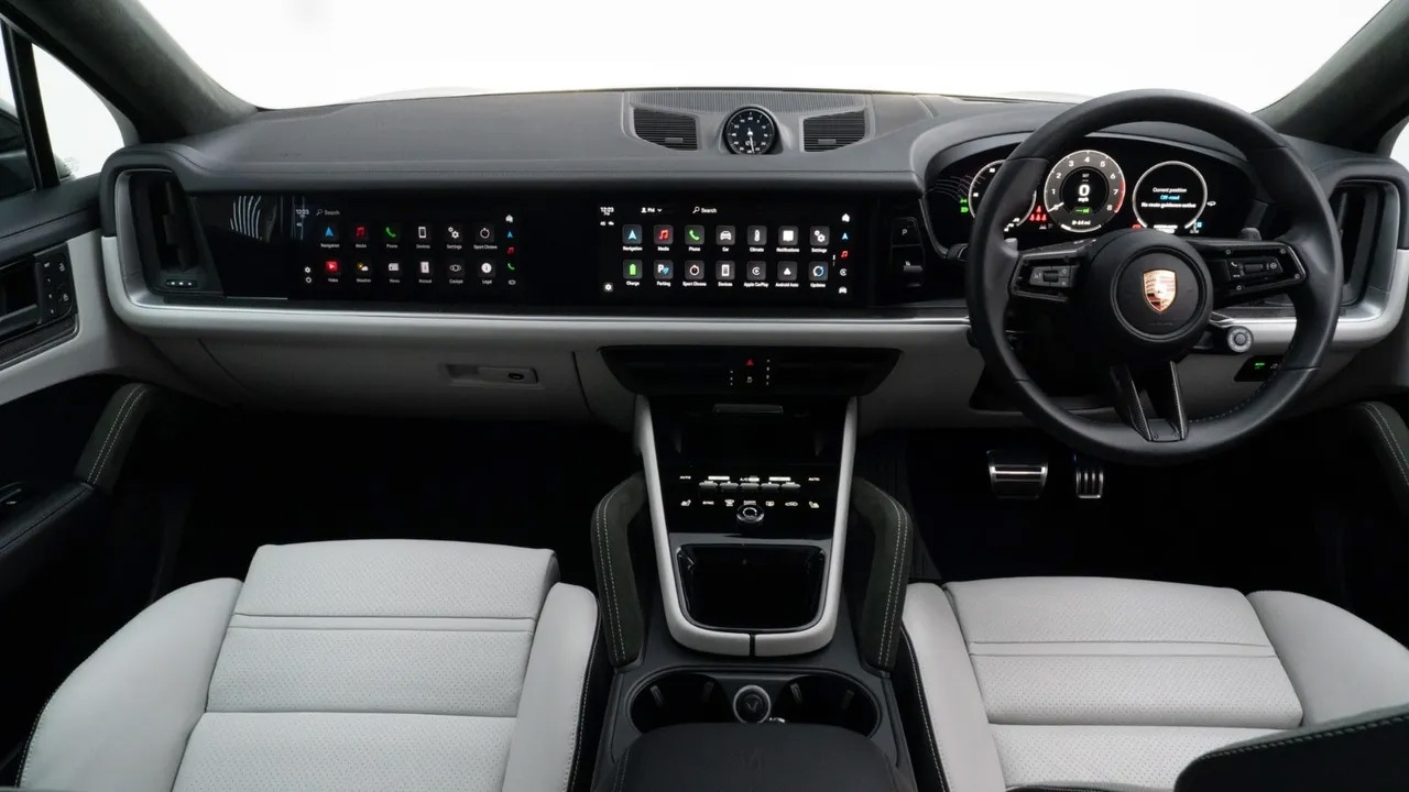 Used Porsche Cayenne 2024 for sale - 76766112: Photo 2