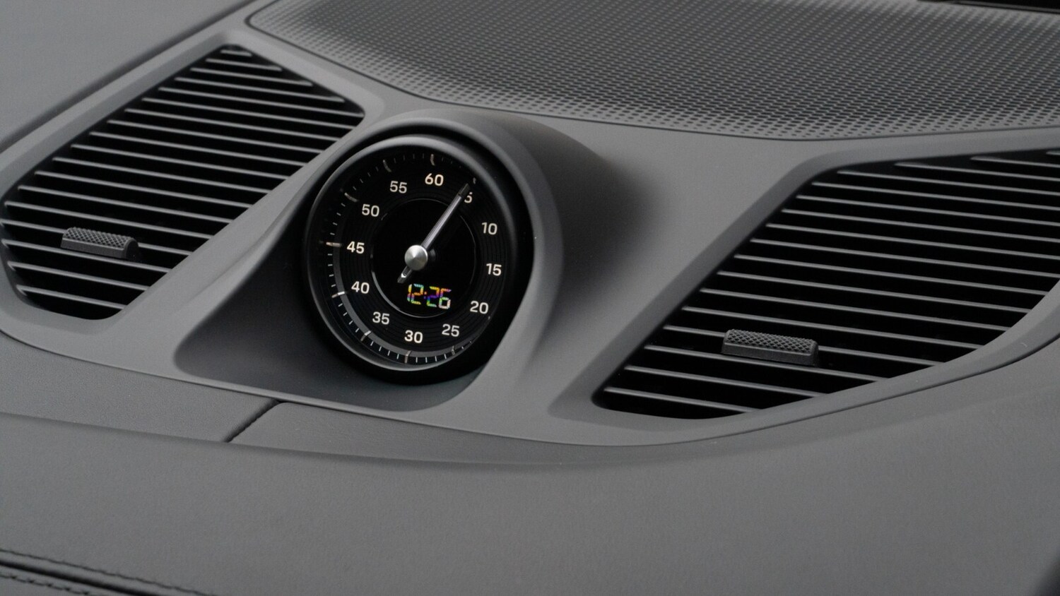 Used Porsche Cayenne 2024 for sale - 76766112: Photo 26