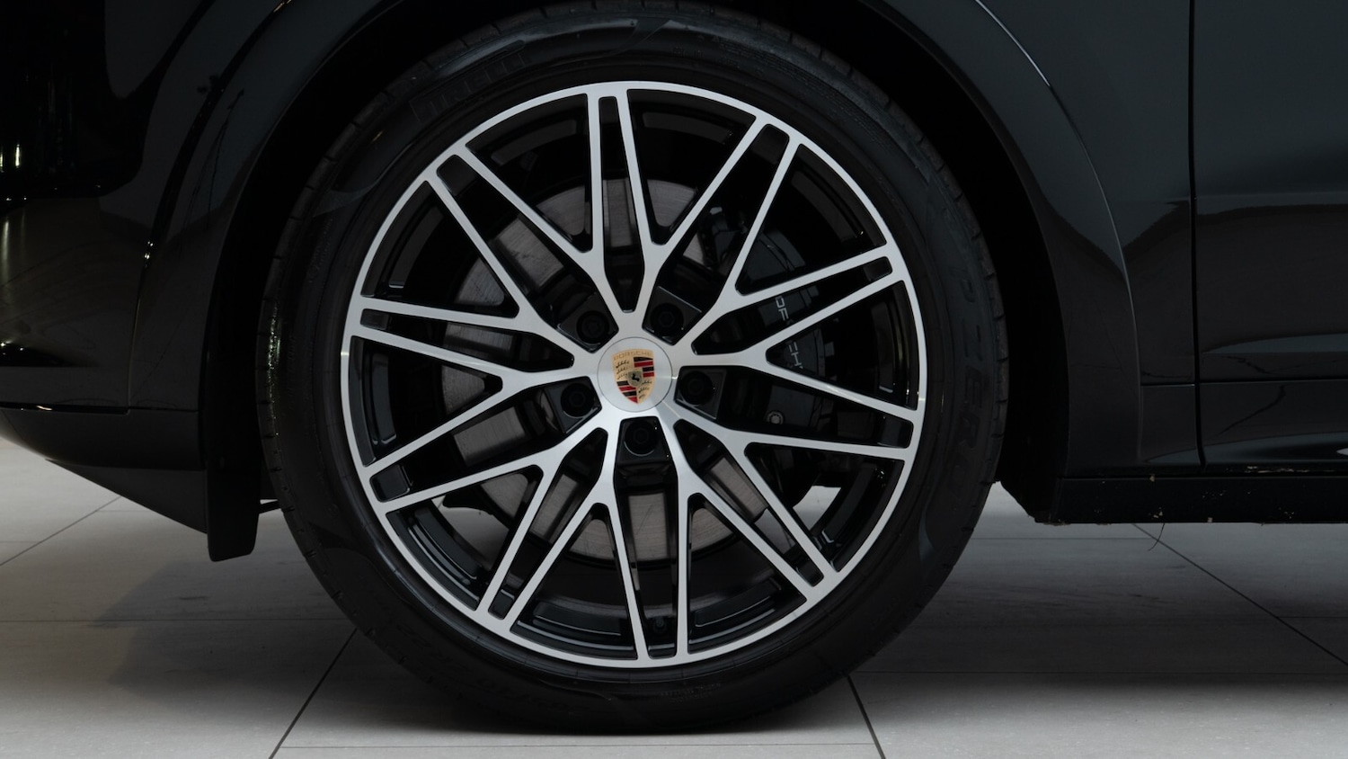 Used Porsche Cayenne 2024 for sale - 76766112: Photo 6