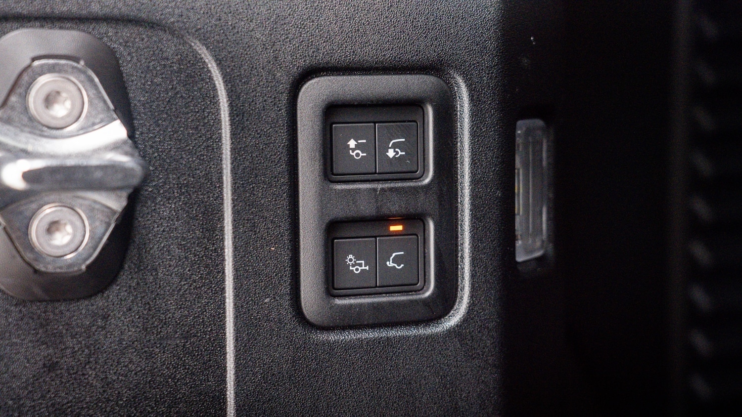 Used Land Rover Defender 2025 for sale - 76966487: Photo 10