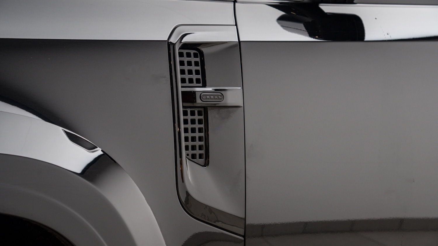 Used Land Rover Defender 2025 for sale - 76966487: Photo 29