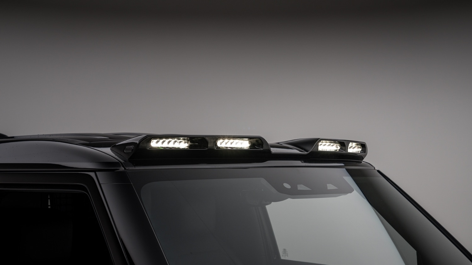 Used Land Rover Defender 2025 for sale - 76966487: Photo 32