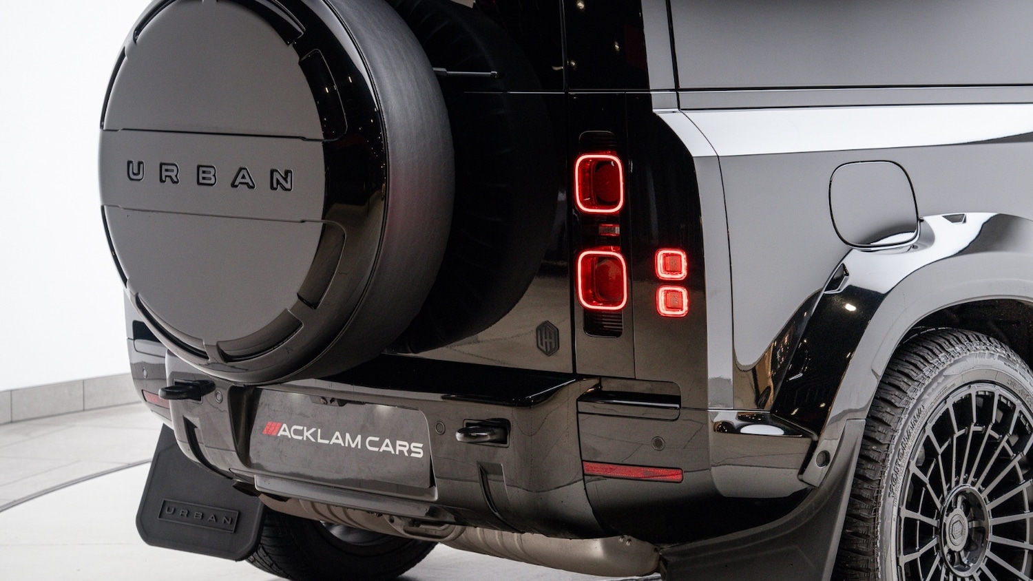 Used Land Rover Defender 2025 for sale - 76966487: Photo 34