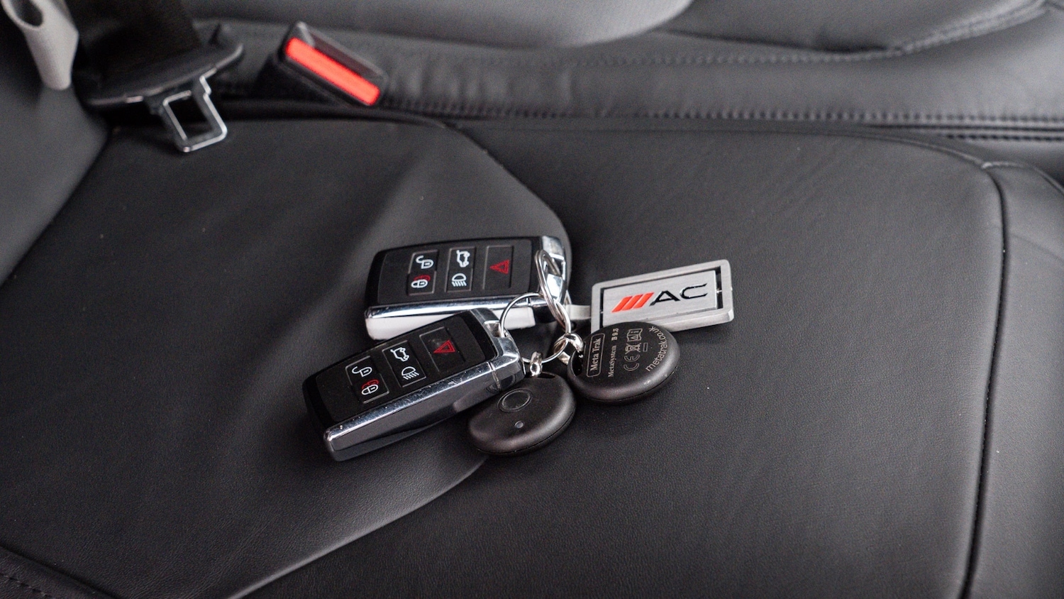 Used Land Rover Defender 2025 for sale - 76966487: Photo 38