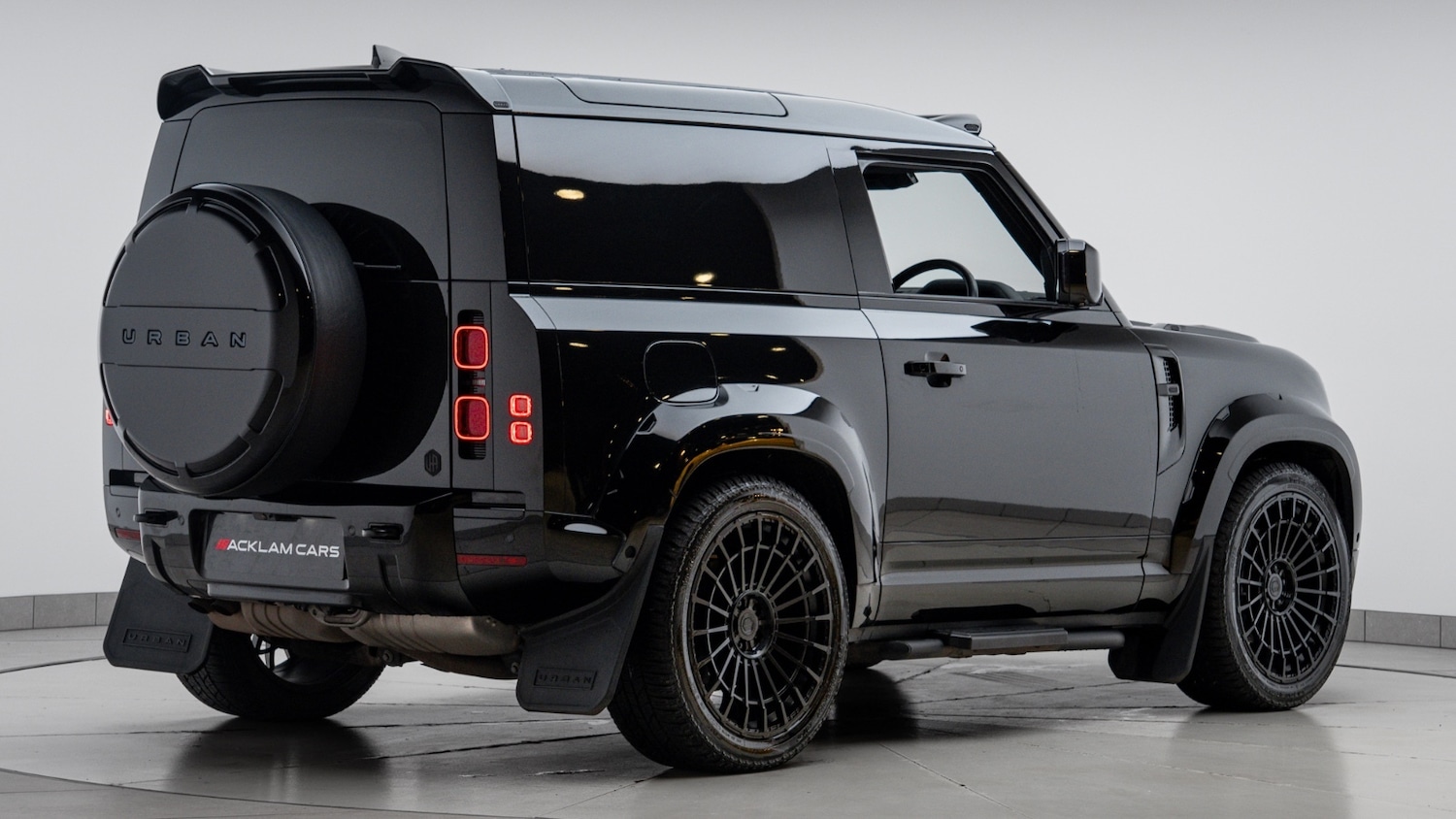 Used Land Rover Defender 2025 for sale - 76966487: Photo 7