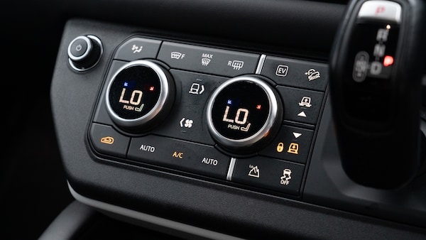 Used Land Rover Defender 2022 for sale - 75625442: Photo 8