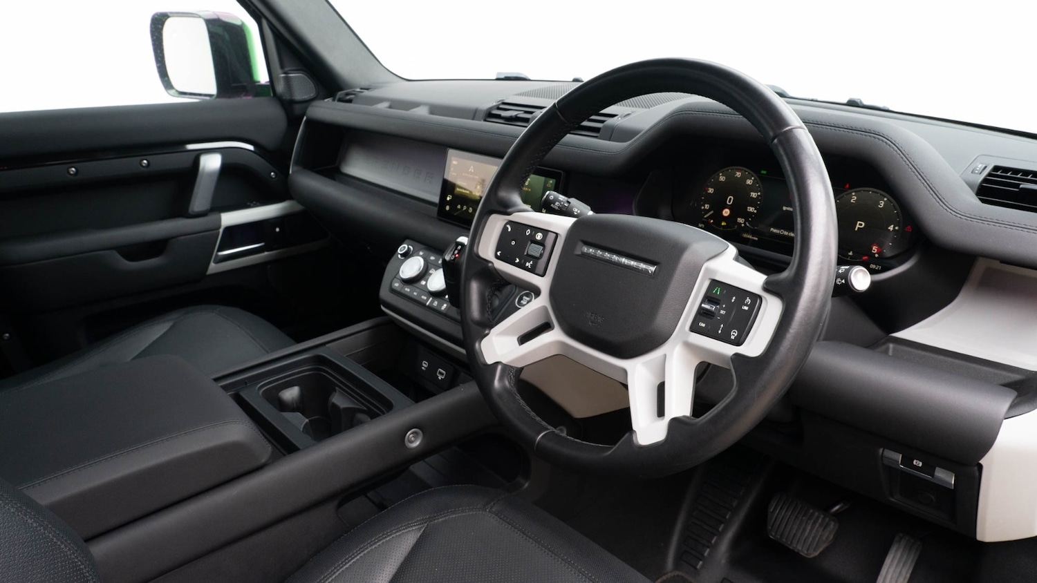 Used Land Rover Defender 2024 for sale - 76709516: Photo 15