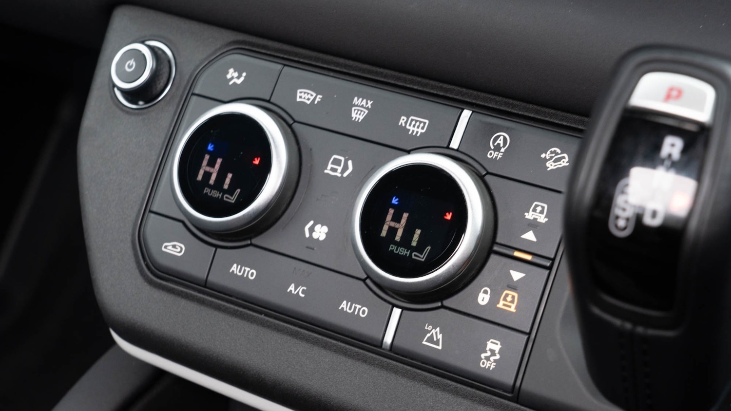 Used Land Rover Defender 2024 for sale - 76709516: Photo 23