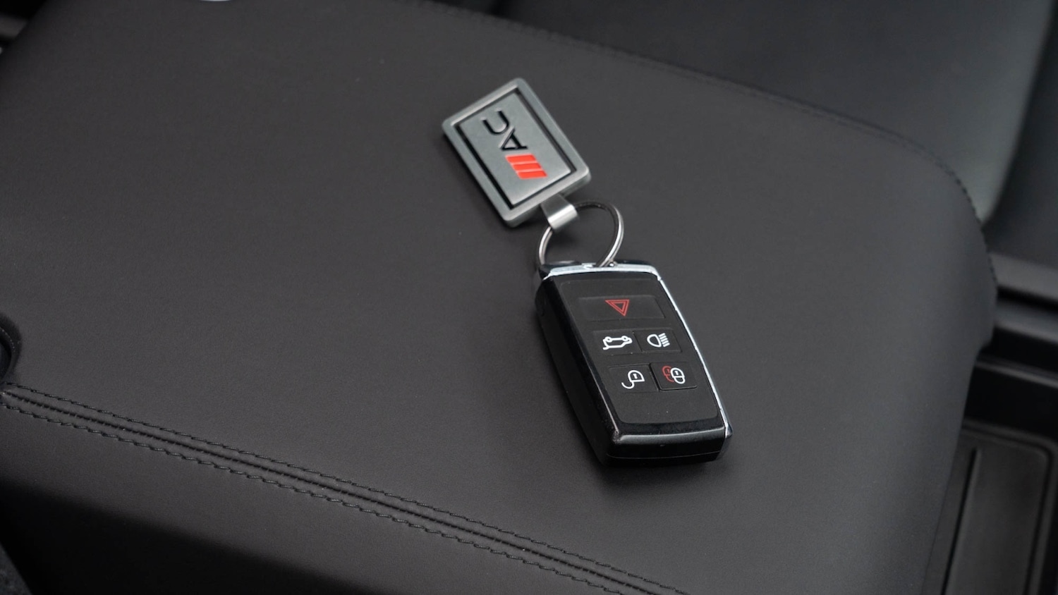 Used Land Rover Defender 2024 for sale - 76709516: Photo 31