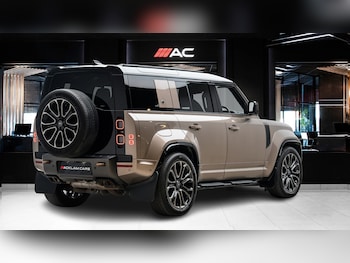 Used Land Rover Defender 2025 for sale - 79457353: Photo