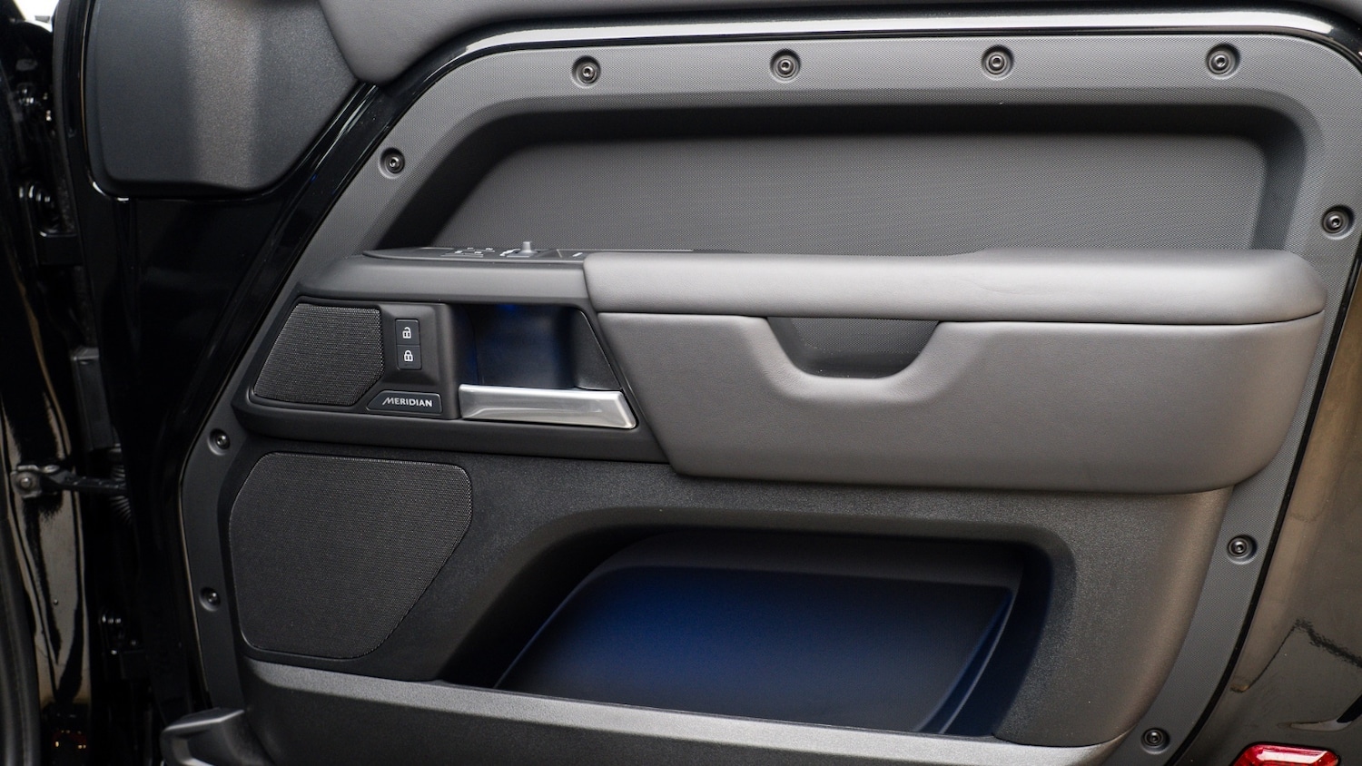 Used Land Rover Defender 2025 for sale - 77885453: Photo 11