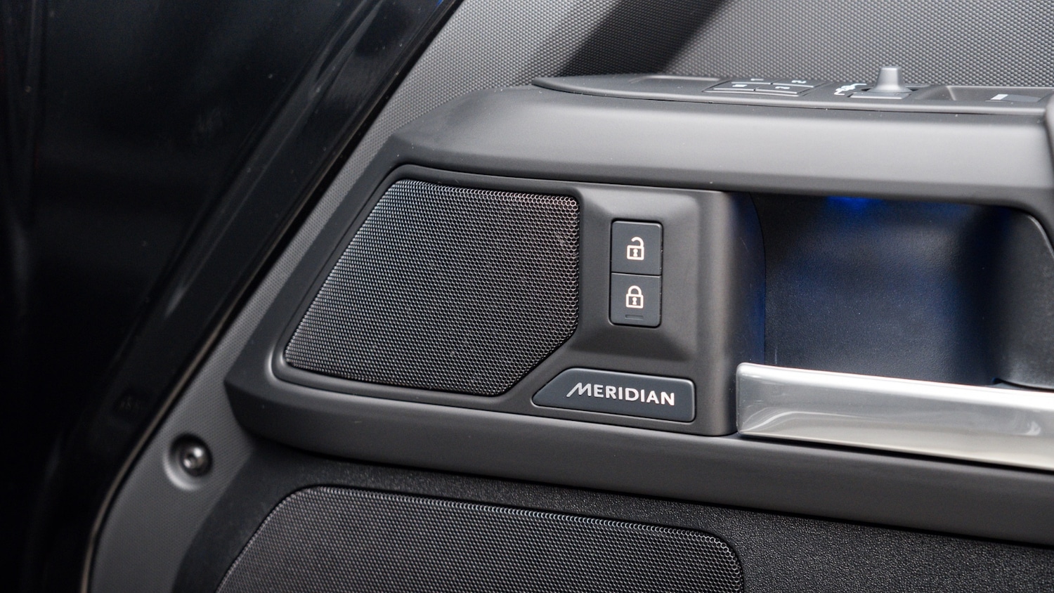 Used Land Rover Defender 2025 for sale - 77885453: Photo 12