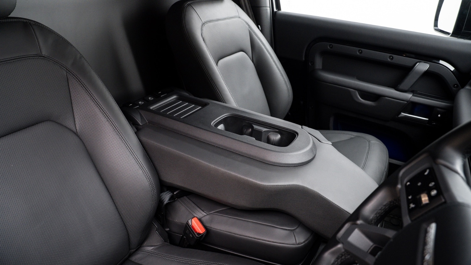 Used Land Rover Defender 2025 for sale - 77885453: Photo 15