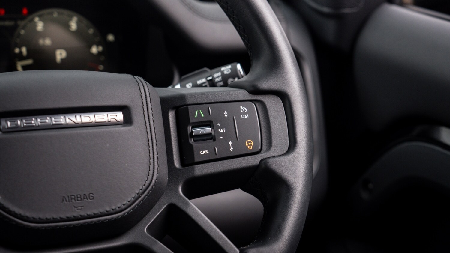 Used Land Rover Defender 2025 for sale - 77885453: Photo 37