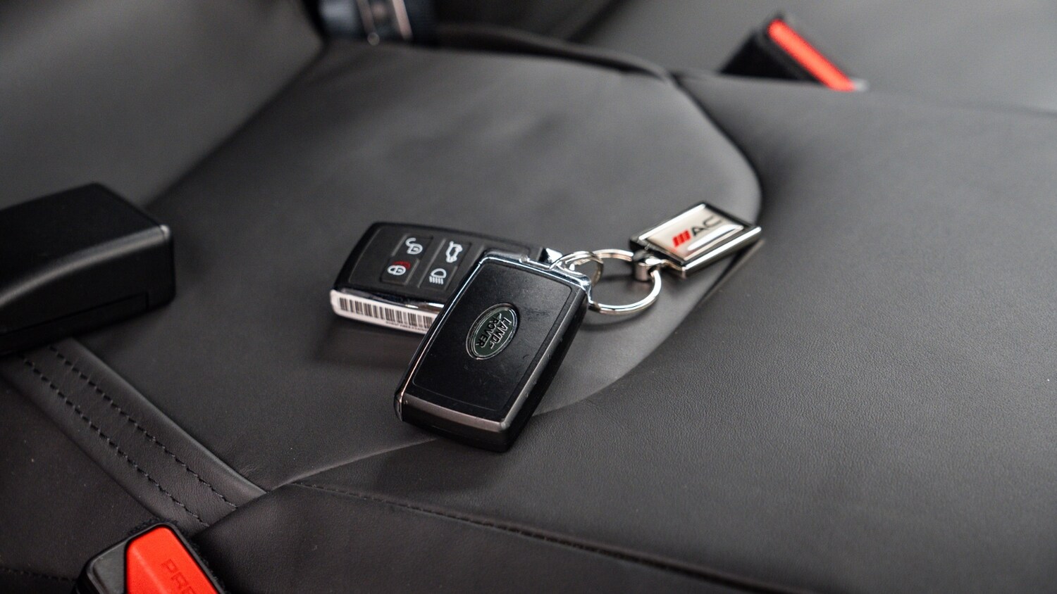 Used Land Rover Defender 2025 for sale - 77885453: Photo 54