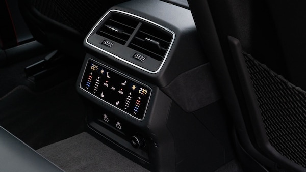 Used Audi RS6 2024 for sale - 76233974: Photo 16