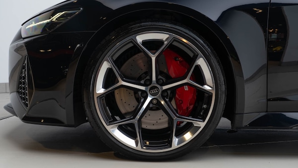 Used Audi RS6 2024 for sale - 76233974: Photo 9