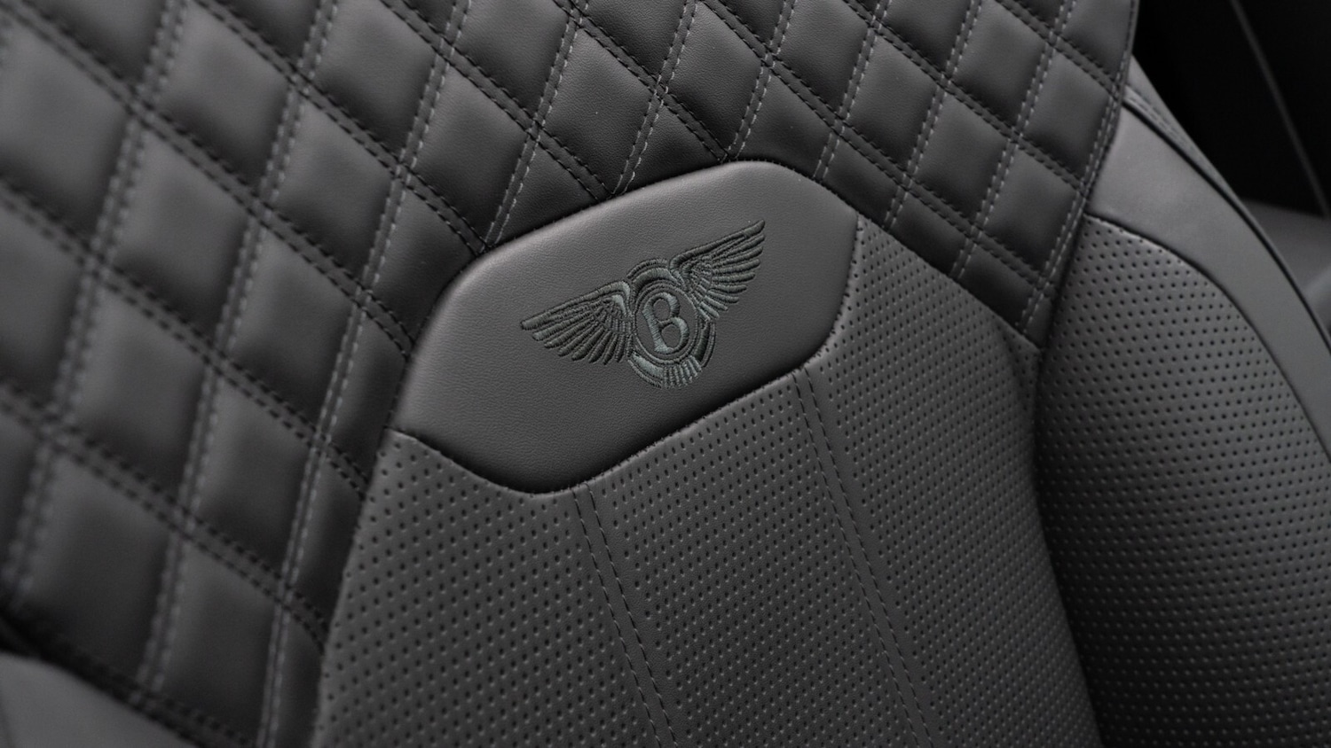 Used Bentley Bentayga 2022 for sale - 75984878: Photo 19