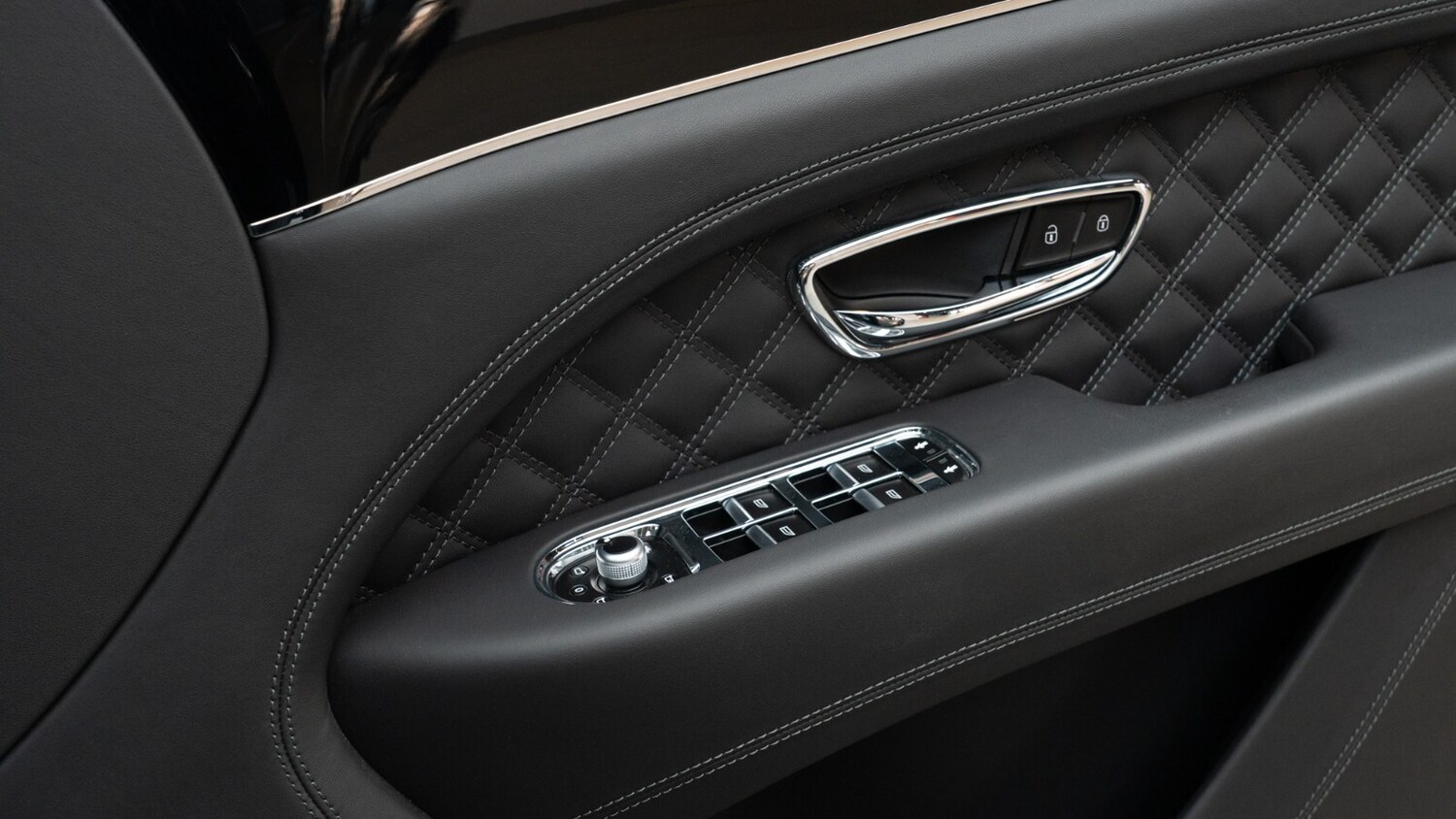 Used Bentley Bentayga 2022 for sale - 75984878: Photo 34