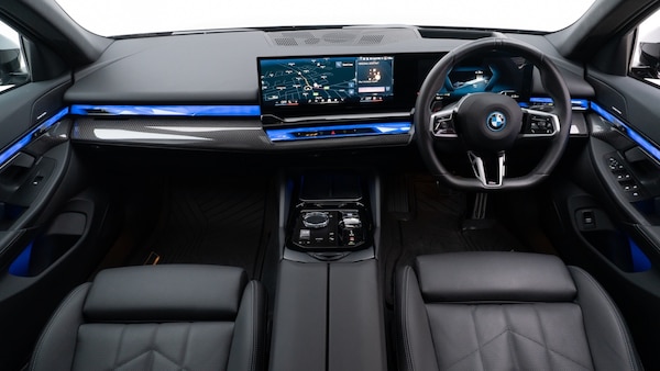 Used BMW i5 2024 for sale - 76100062: Photo 2
