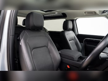 Used Land Rover Defender 2023 for sale - 78263439: Photo