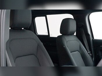 Used Land Rover Defender 2026 for sale - 77690864: Photo