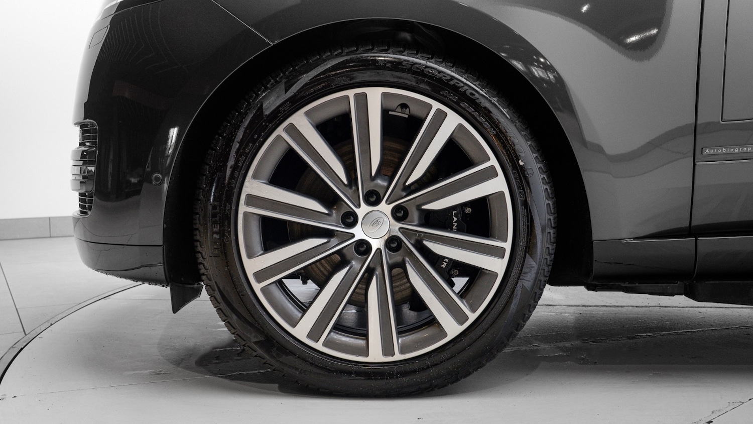 Used Land Rover Range Rover 2025 for sale - 76780265: Photo 5