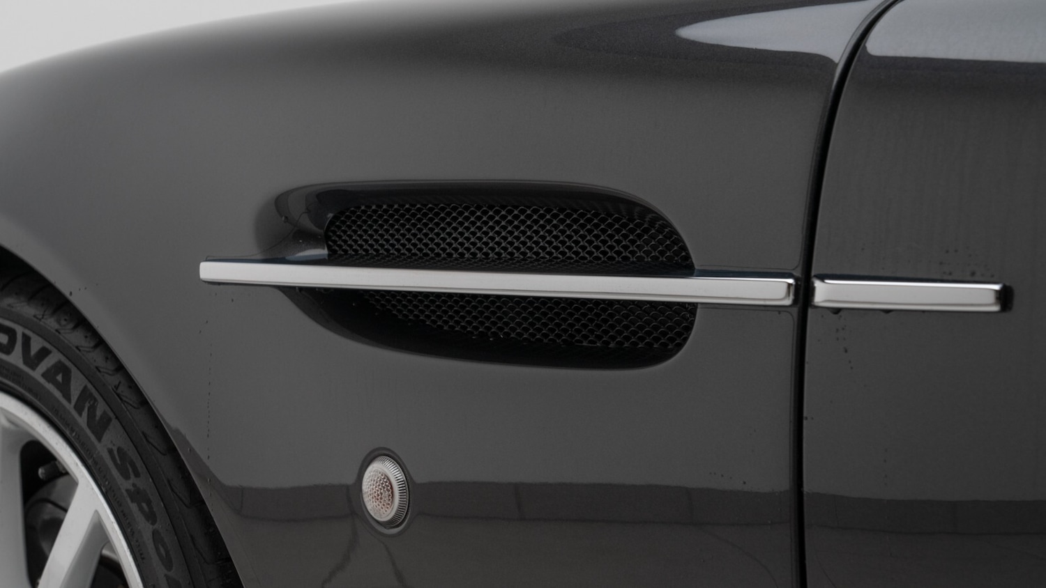 Used Aston Martin Vanquish 2007 for sale - 77401407: Photo 12