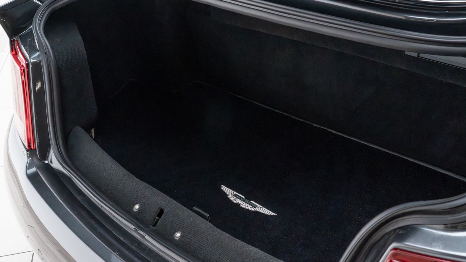 Used Aston Martin Vanquish 2007 for sale - 77401407: Photo 14