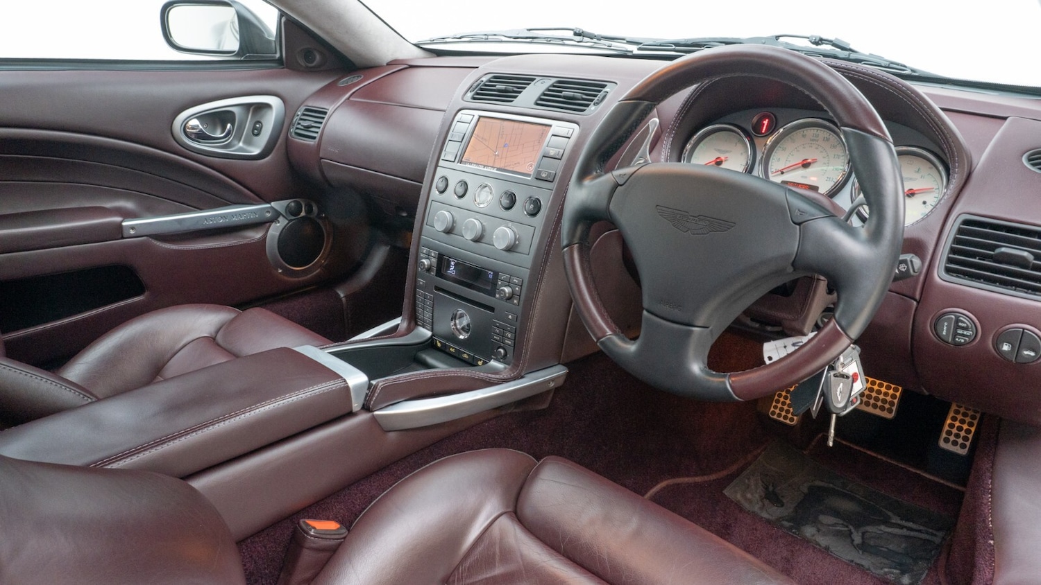 Used Aston Martin Vanquish 2007 for sale - 77401407: Photo 24