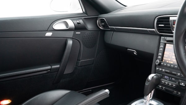Used Porsche 911 2010 for sale - 76234081: Photo 17