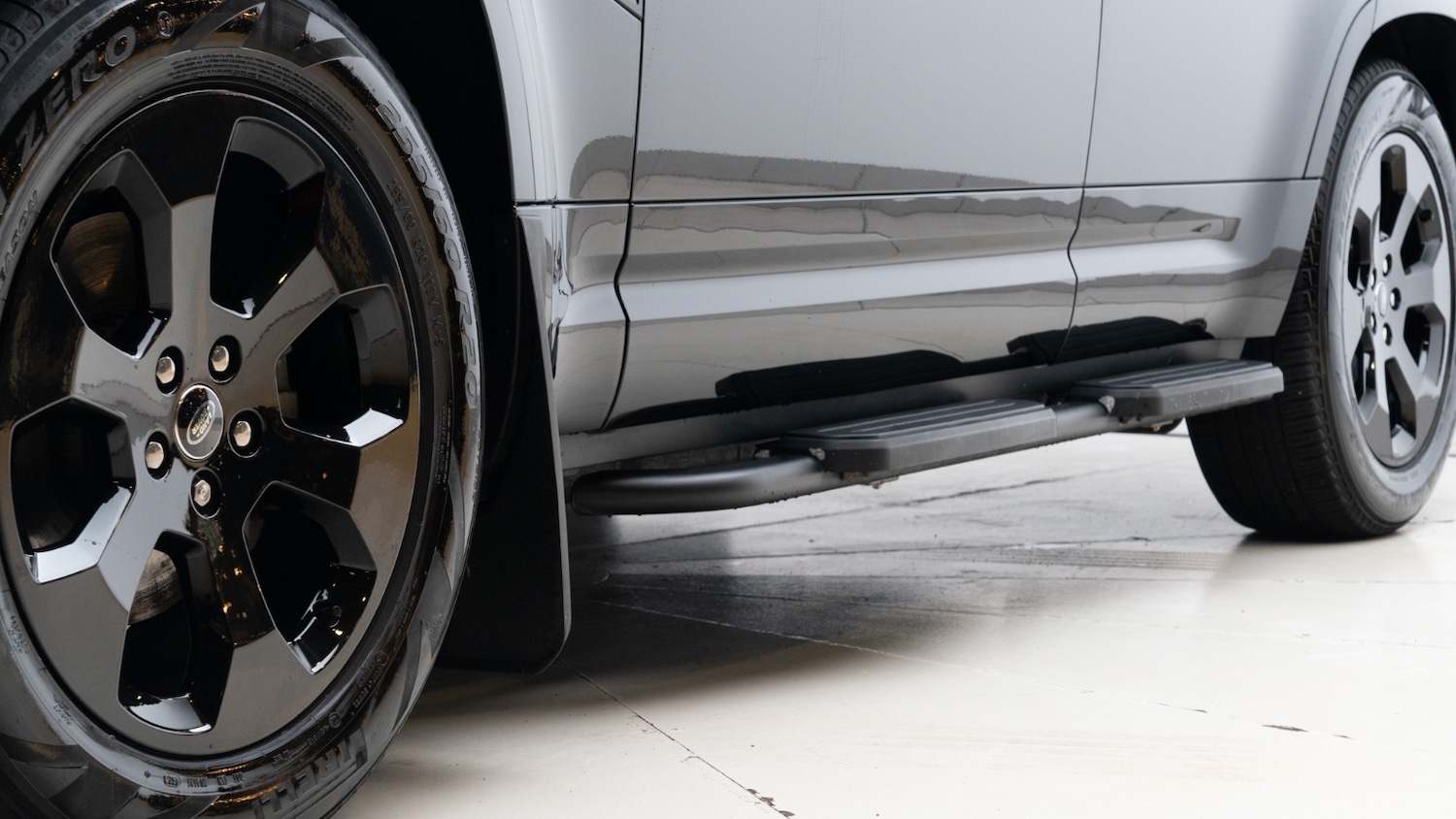 Used Land Rover Defender 2024 for sale - 77847999: Photo 12