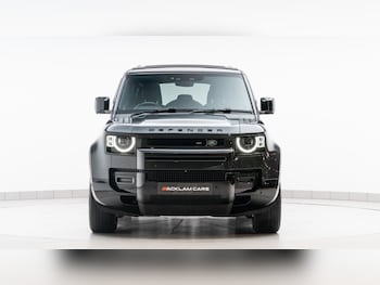 Used Land Rover Defender 2024 for sale - 77847999: Photo