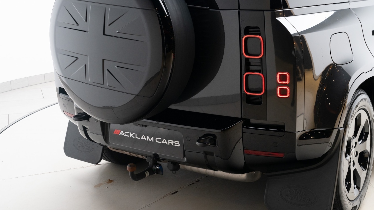 Used Land Rover Defender 2024 for sale - 77847999: Photo 9