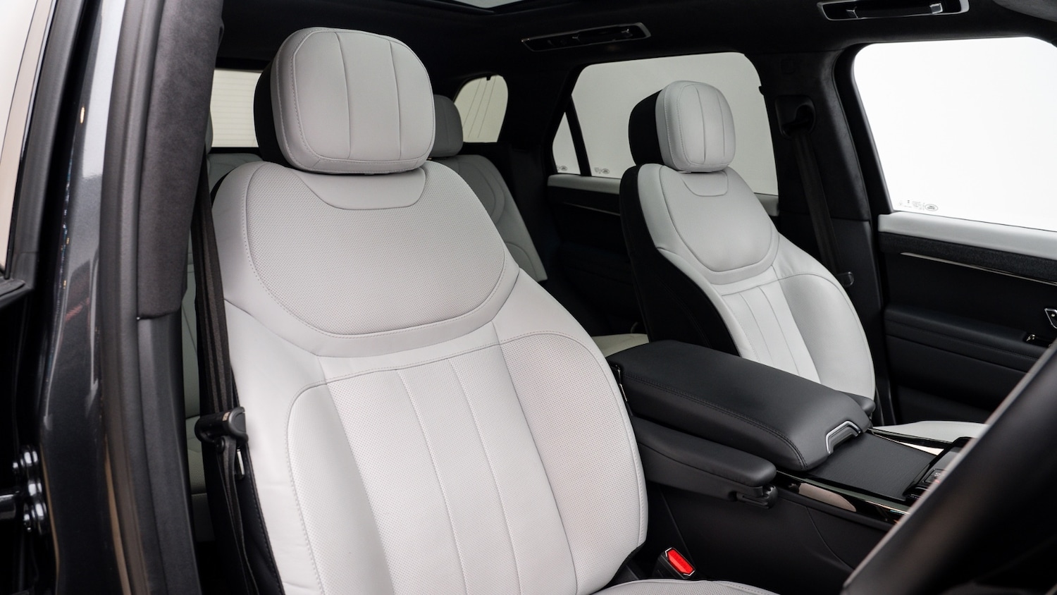 Used Land Rover Range Rover Sport 2024 for sale - 78165852: Photo 3