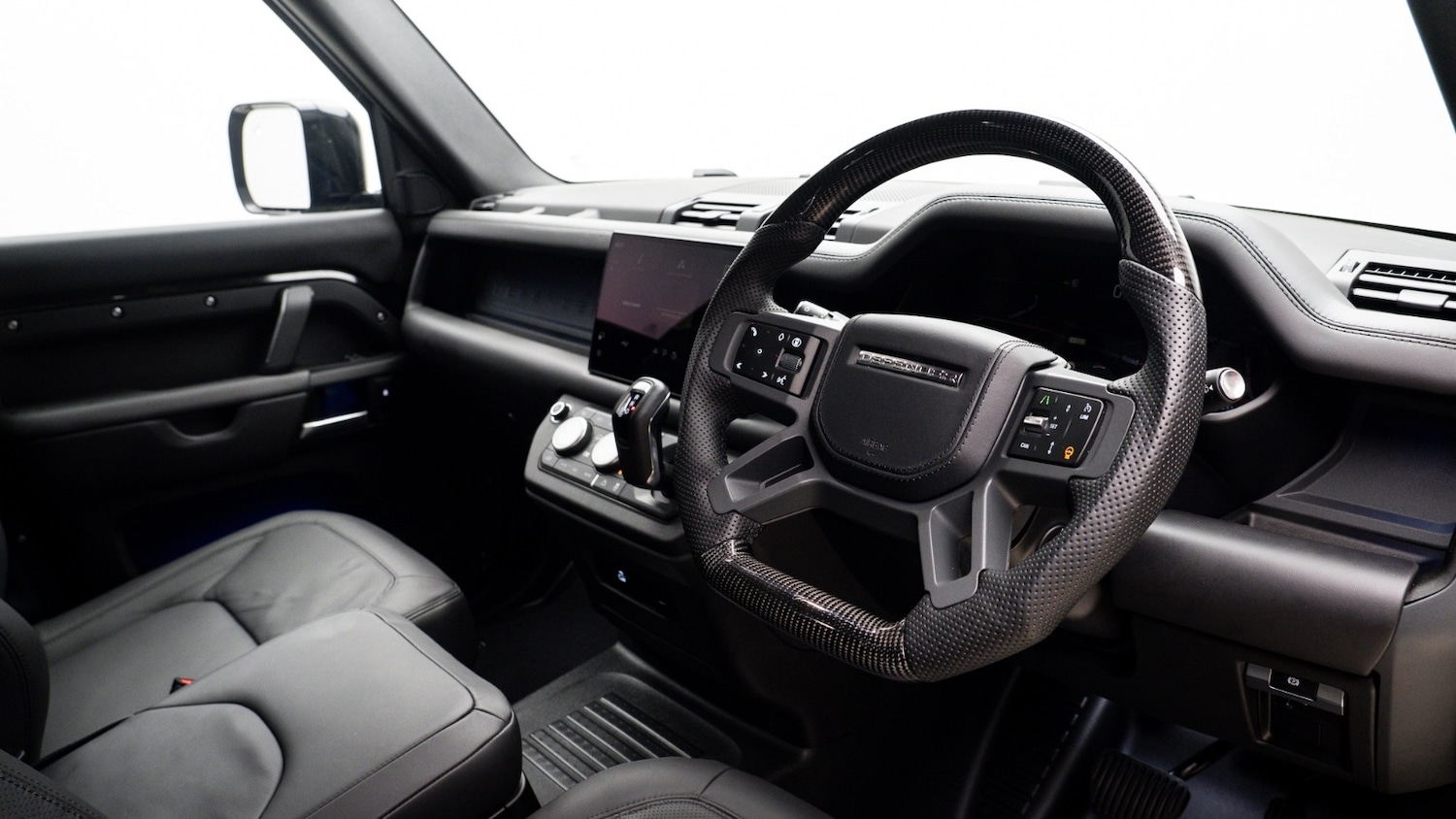 Used Land Rover Defender 2025 for sale - 77512712: Photo 2