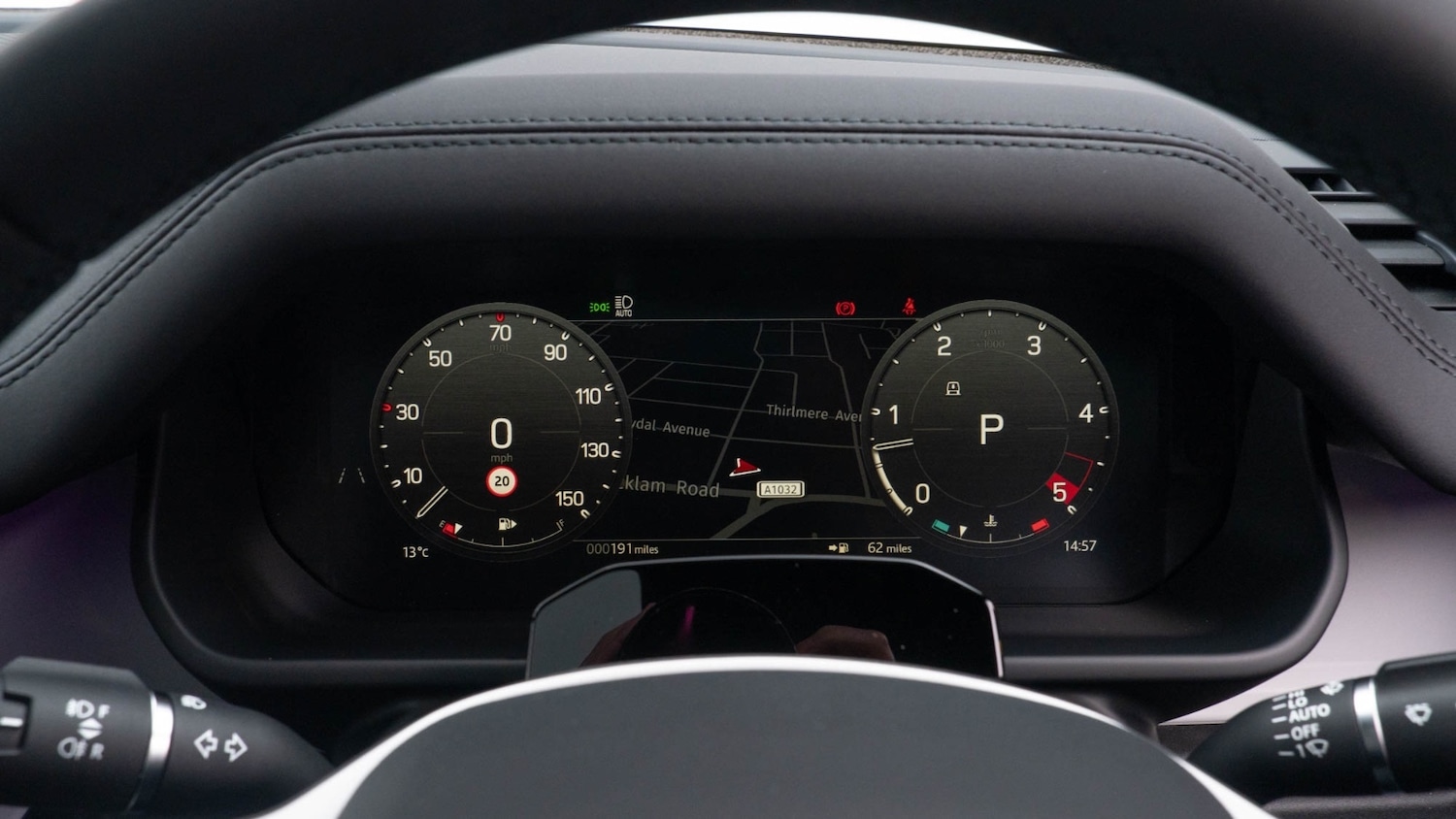 Used Land Rover Defender 2025 for sale - 76709350: Photo 25