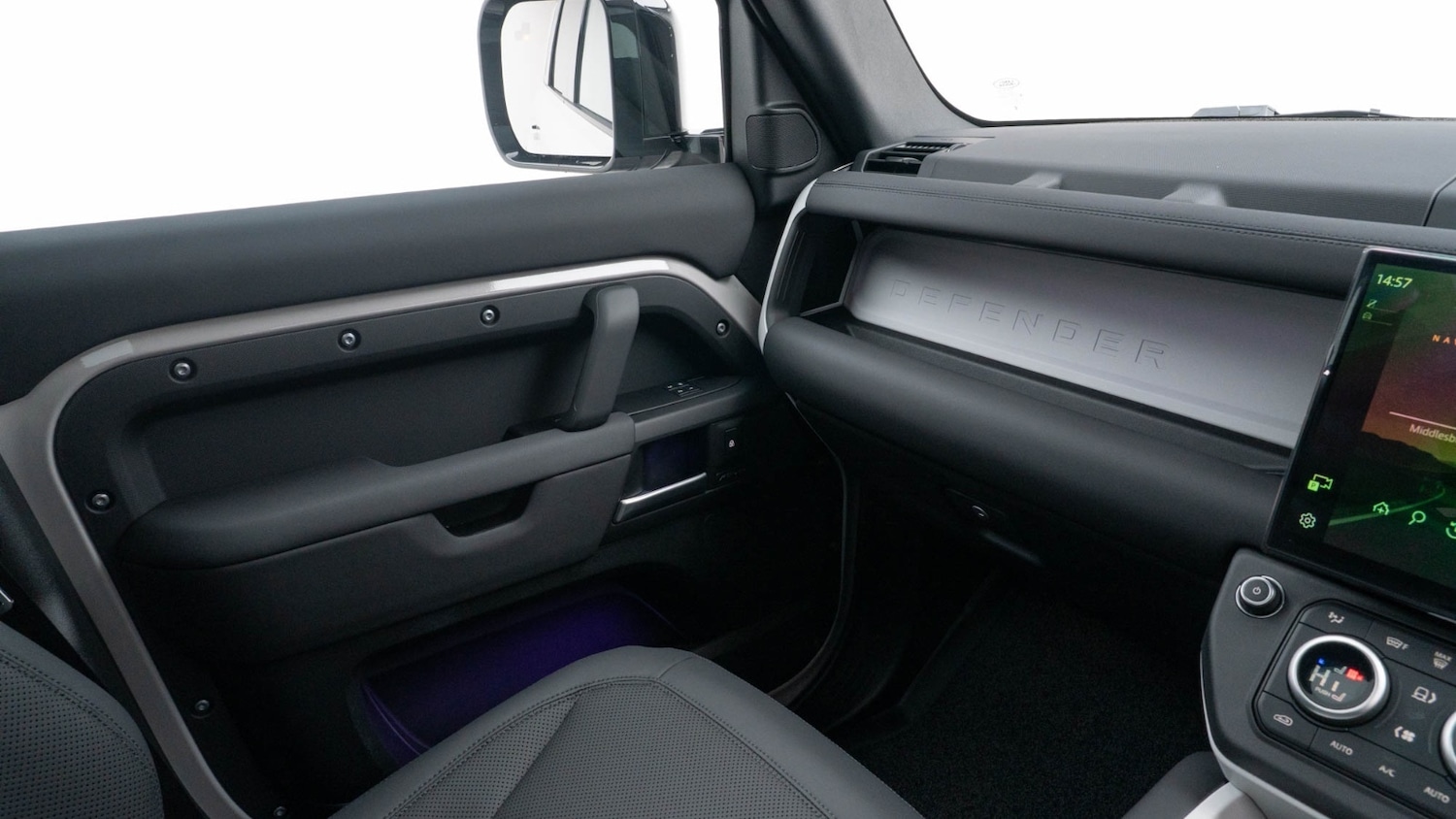 Used Land Rover Defender 2025 for sale - 76709350: Photo 26