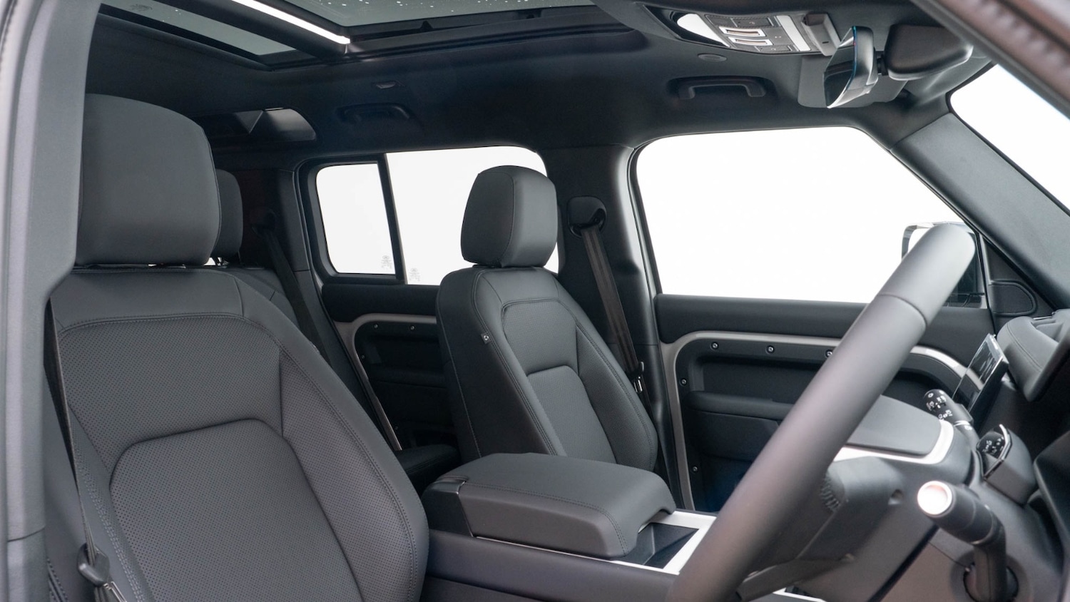 Used Land Rover Defender 2025 for sale - 76709350: Photo 3