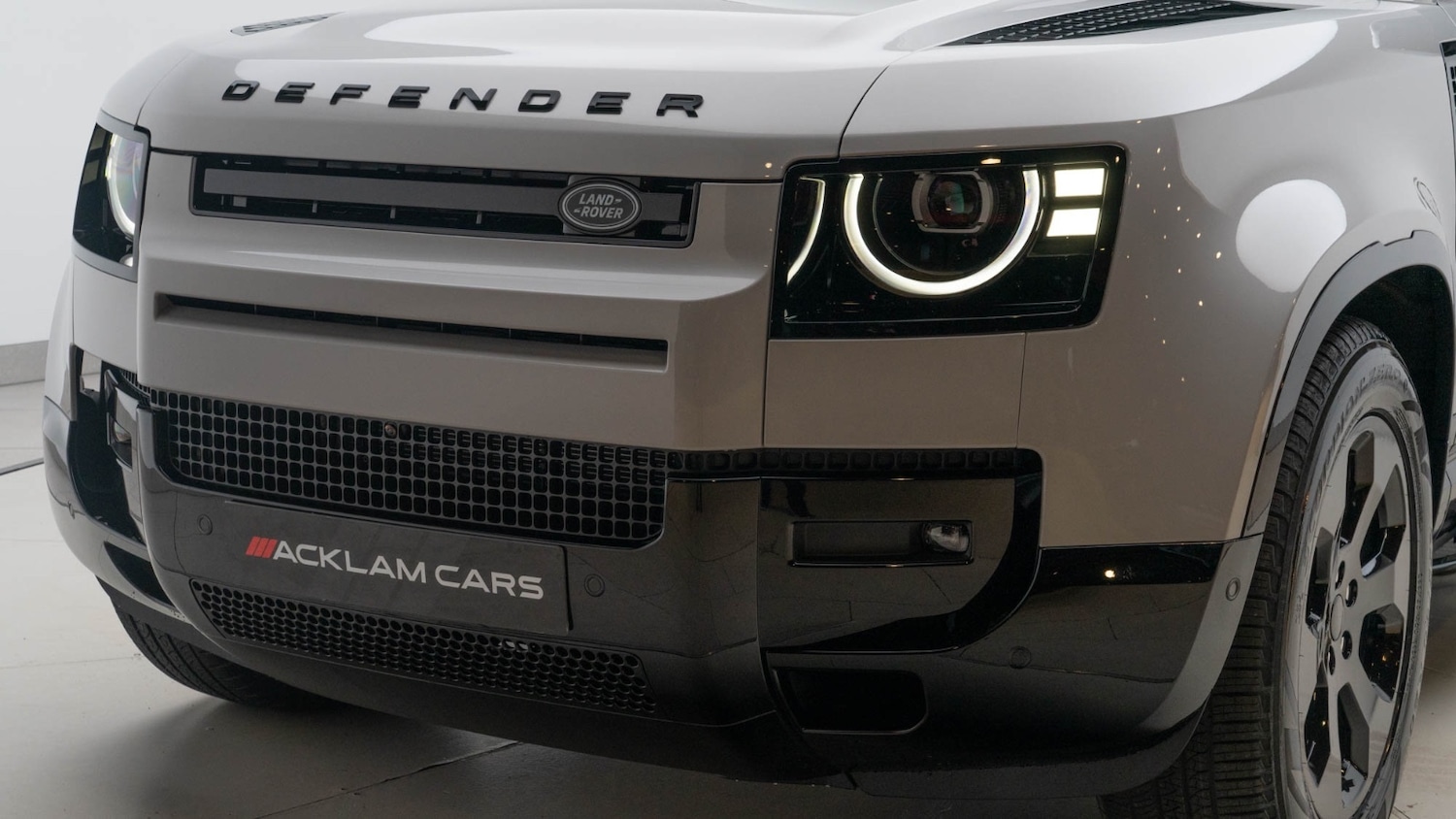 Used Land Rover Defender 2025 for sale - 76709350: Photo 9