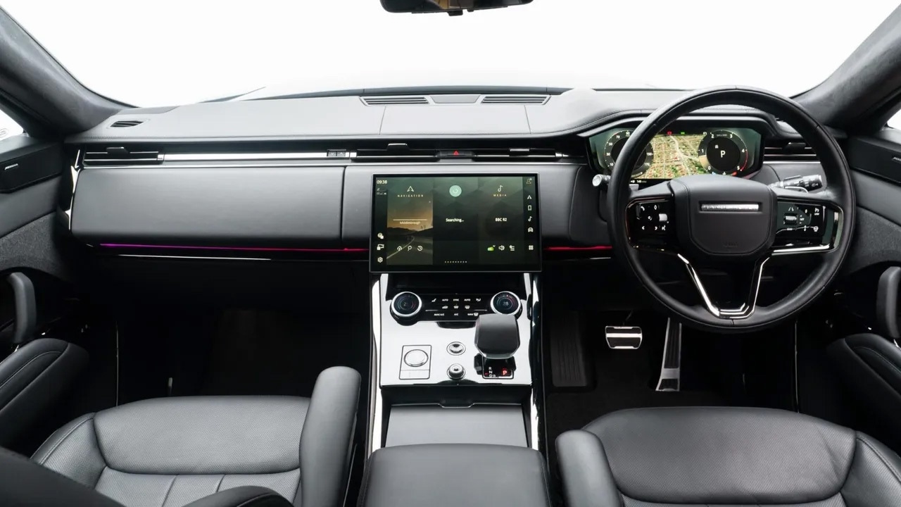 Used Land Rover Range Rover Sport 2023 for sale - 76745198: Photo 2