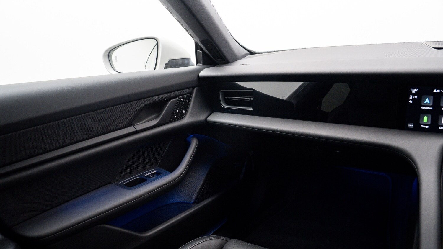 Used Porsche Taycan 2023 for sale - 78117674: Photo 24