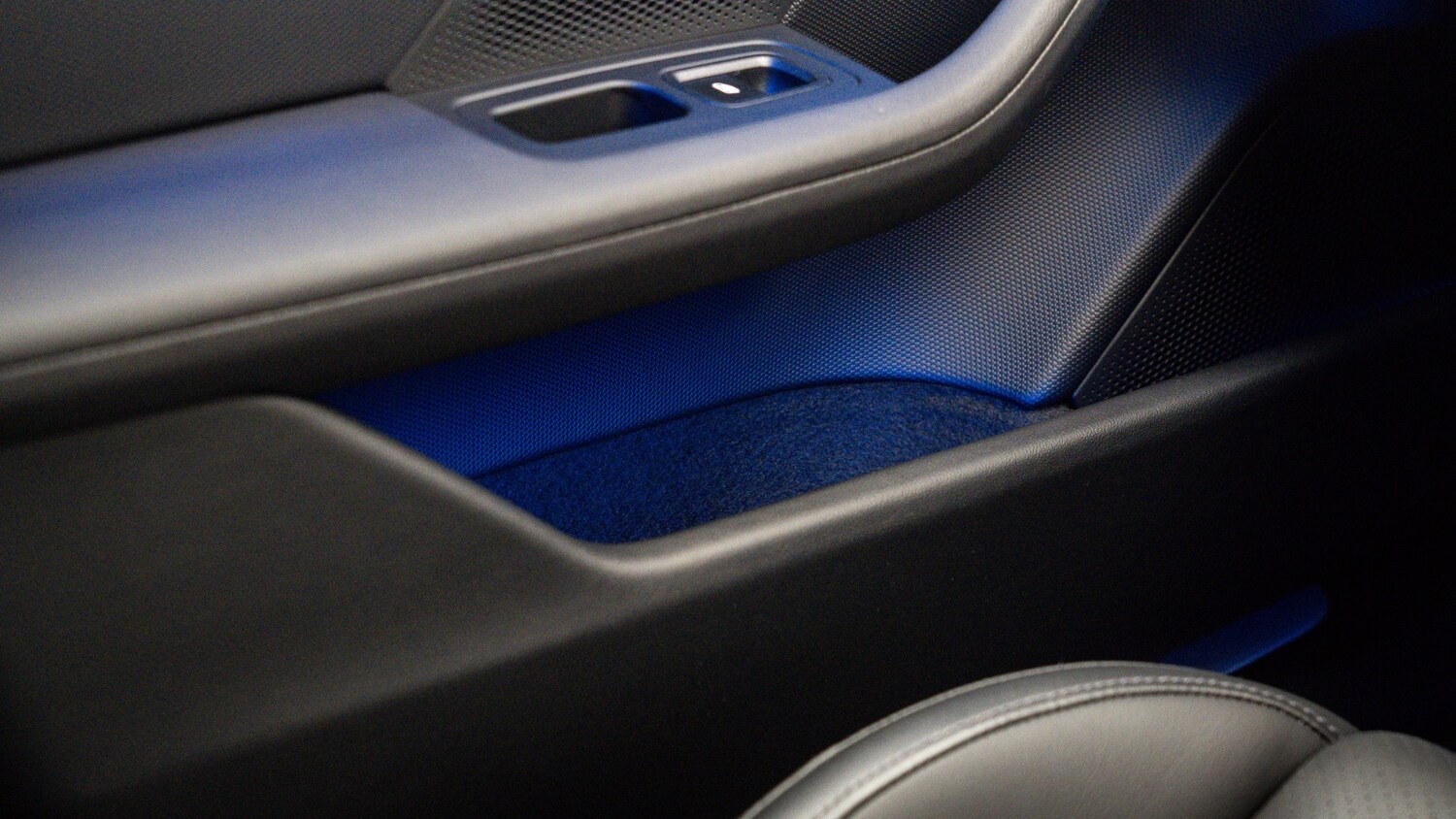 Used Porsche Taycan 2023 for sale - 78117674: Photo 25